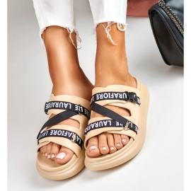 Snygga beiga tofflor från La.Fi beige 1