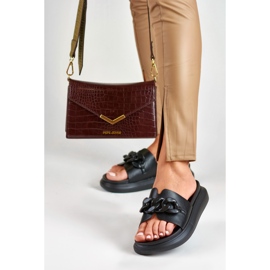 La.Fi Svarta flip flops med kedja 2