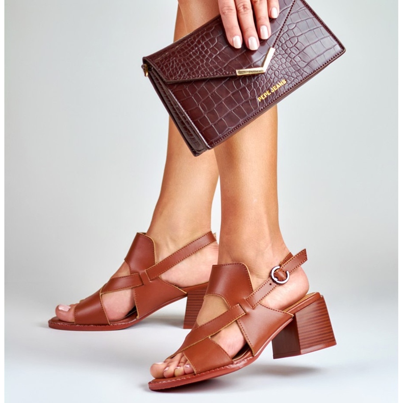 La.Fi Stilettsandaler i brunt läder 1