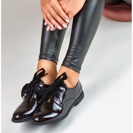 La.Fi Eleganta lackade skor svart 1