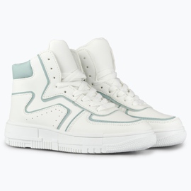 Vita sportskor ovanför ankeln 1