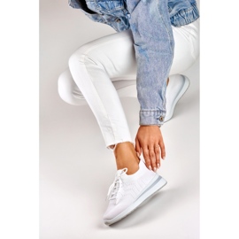 Vita wedge sportskor 1