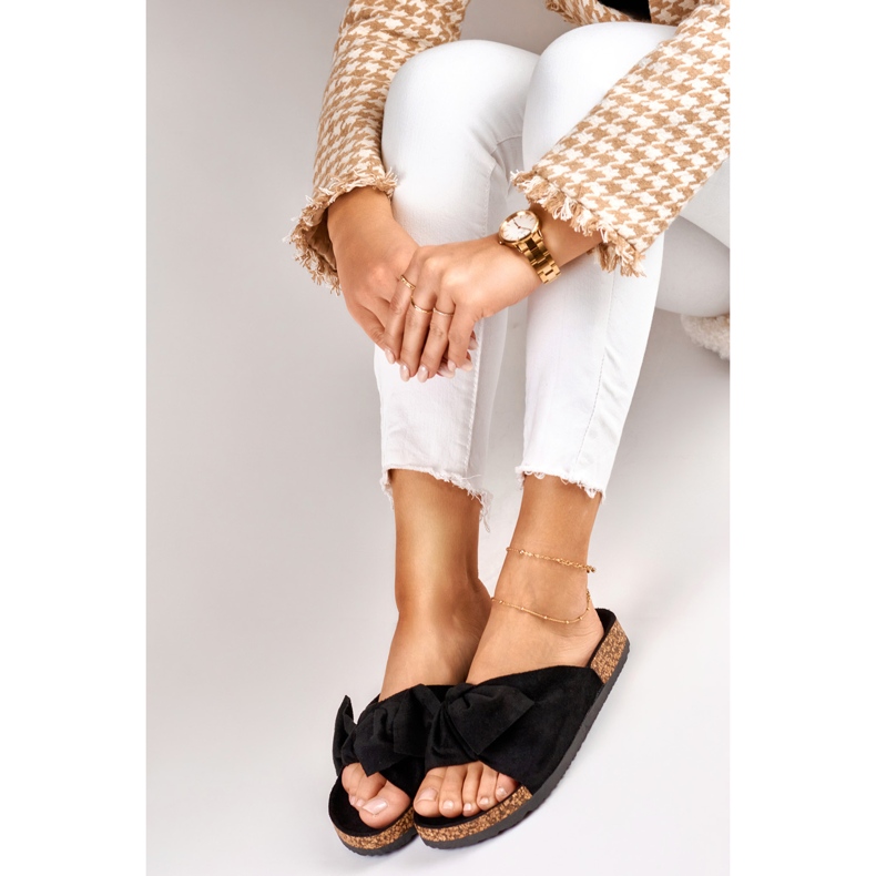 Klassiska svarta tofflor med rosett 2