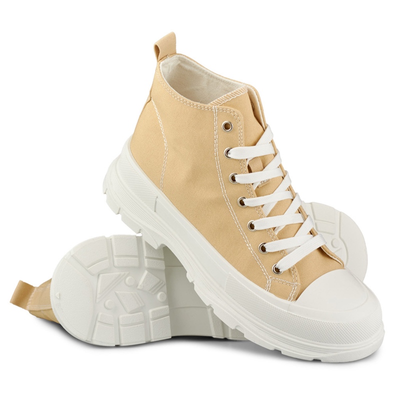 Beige sneakers ovanför ankeln 1