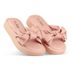 Rosa tofflor för kvinnor gjorda av ekologiskt läder 1