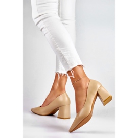 Beiga pumps från Laila beige 2