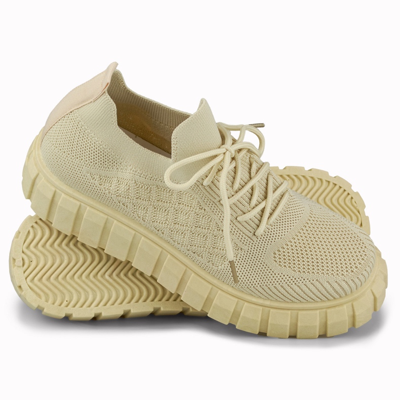 Smidiga beige sportskor för kvinnor 2
