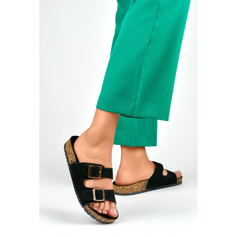 Svarta flip flops på korksula 1