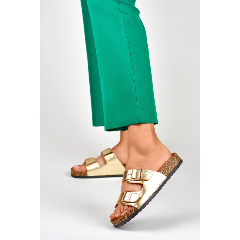 Guldflip flops på korksula gyllene 2