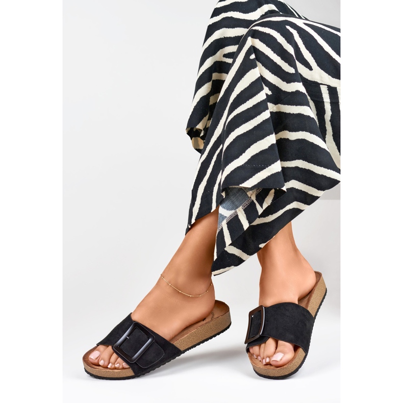 Svarta reglage för damer med spänne 1