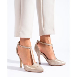 Guld och beige pumps med klackar från Shelovet gyllene 1