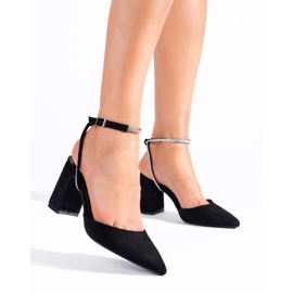 Svarta pumps i mocka från Shelovet 1