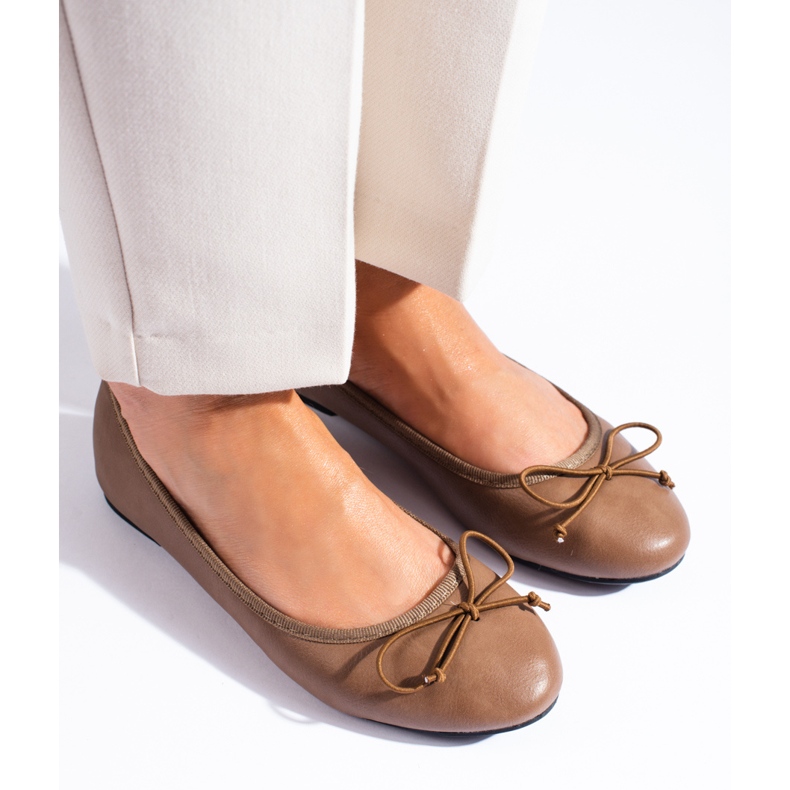 Bruna ballerinor för kvinnor med en Shelovet-rosett 2