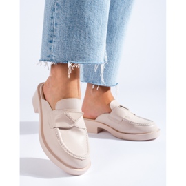 Beige sliders med inbyggd tå från Shelovet 1
