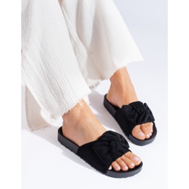 Damtofflor i svart mocka på Shelovet-plattformen 1