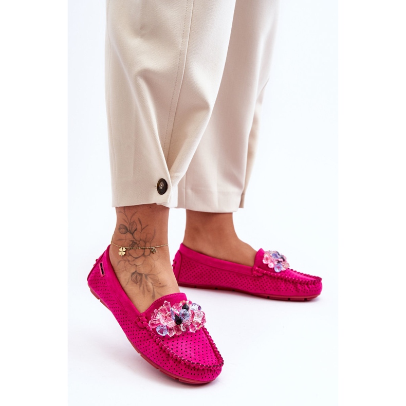 PM1 Fashionabla loafers i mocka med dekorationer fuchsia delima rosa 1