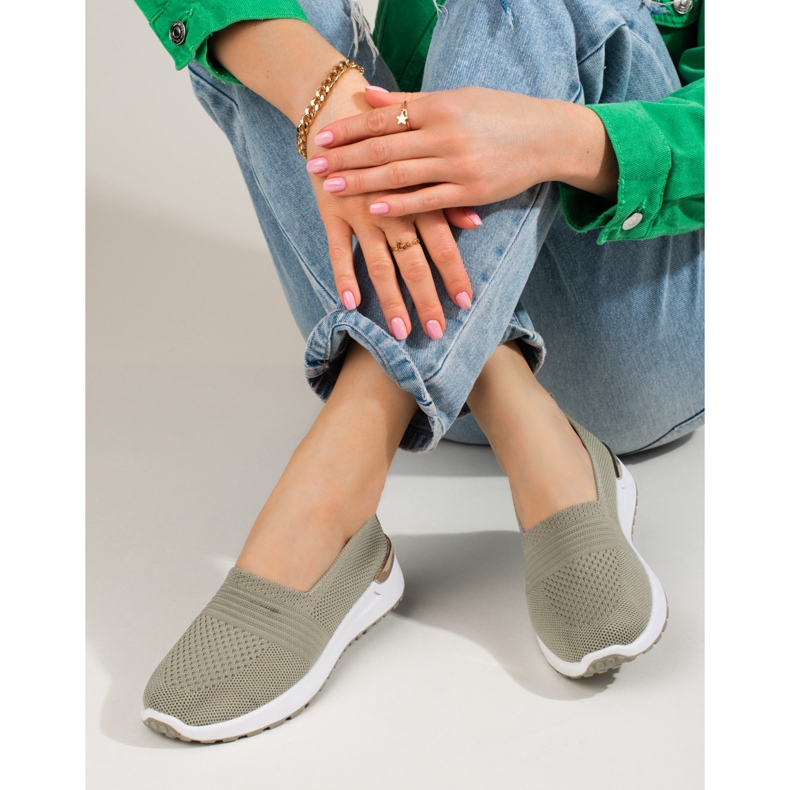 Genombrutna sneakers för kvinnor Shelovet grön 2