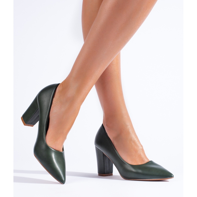 Mörkgröna stilettpumps från Shelovet 1