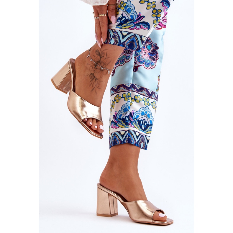 Klassiska tofflor i läder för kvinnor Roséguld Loara gyllene 2