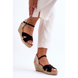 Damsandaler i mocka på en flätad kil Svart Tessa 1