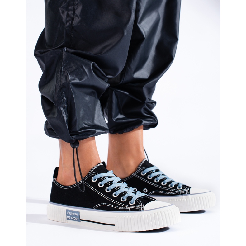 Shelovet svarta låga sneakers för kvinnor 1