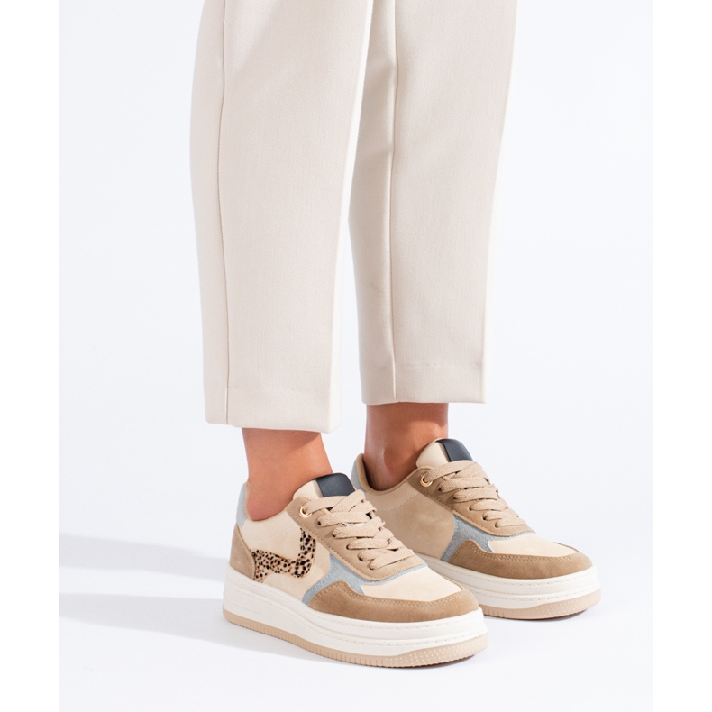 Beige damsneakers med tjock sula från Shelovet 1