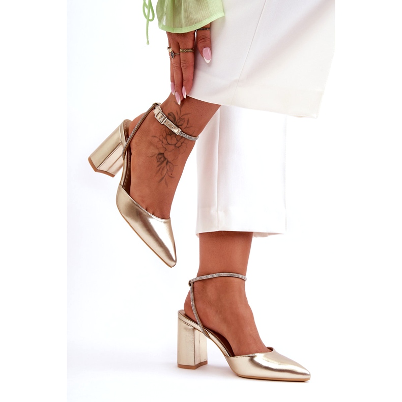 Eco-läderpumpar med dekorativt band, Golden Lirosa gyllene 1