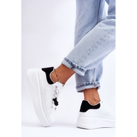 PS1 Damsportskor på en massiv plattform Vita och svarta Mariell 2