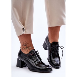 Laura Messi Dam läderlackad högklackat svart Keria 1