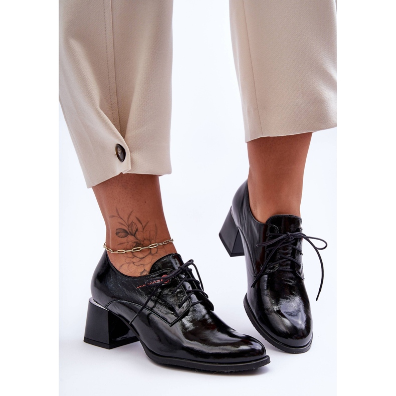 Laura Messi Dam läderlackad högklackat svart Keria 1