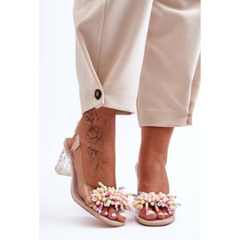 Dekorerade fashionabla sandaler på beige klack S.Barski MR1037-23 2
