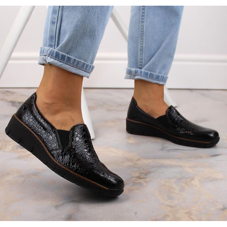 Bekväma Rieker skor W RKR166C krokodilsvart 2