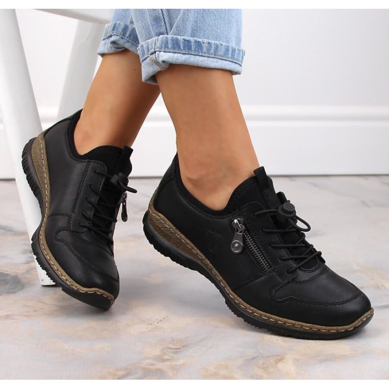 Läder slip-on skor Rieker W RKR609 svart 1