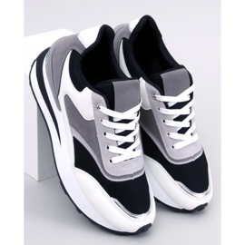 Catle Black damsneakers svart 1