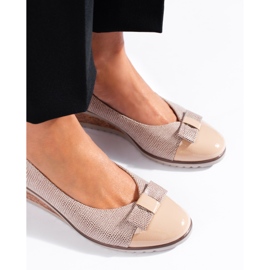 W. Potocki Beige dampumps från Potocki med låg kil 2