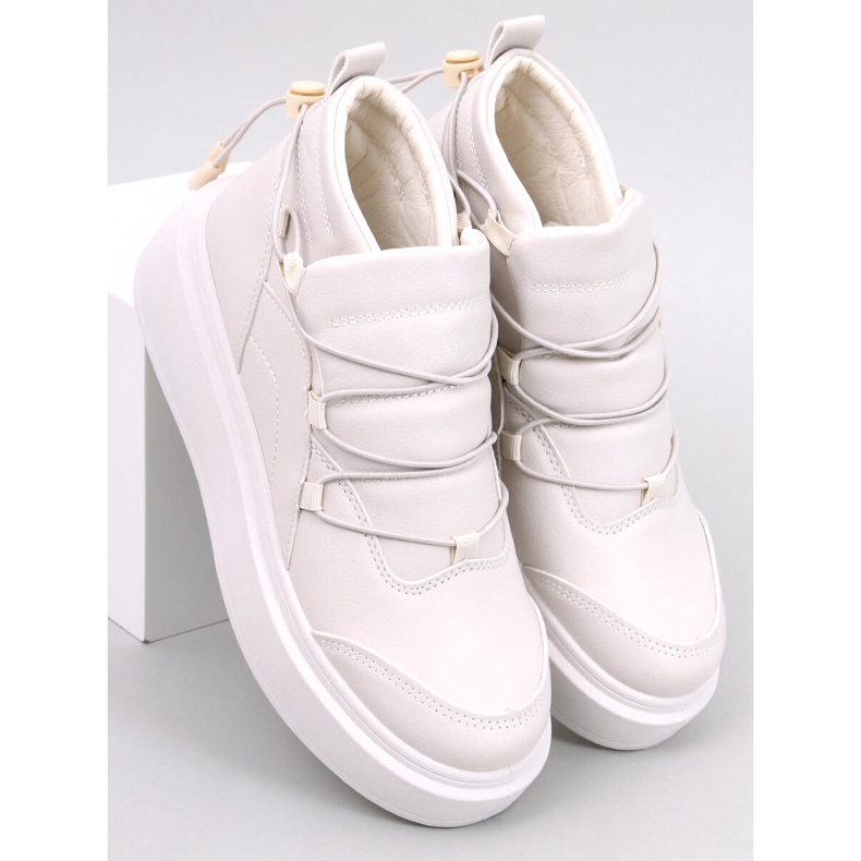Cooper Beige Closed Sneakers 1