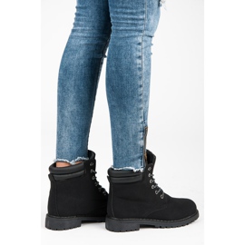 Queentina Black Trappers svart 1