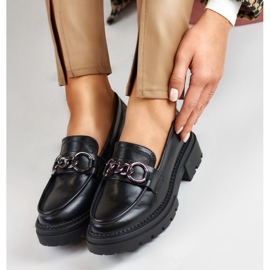 La.Fi Svarta mockasiner på en plattform av eko-läder 1