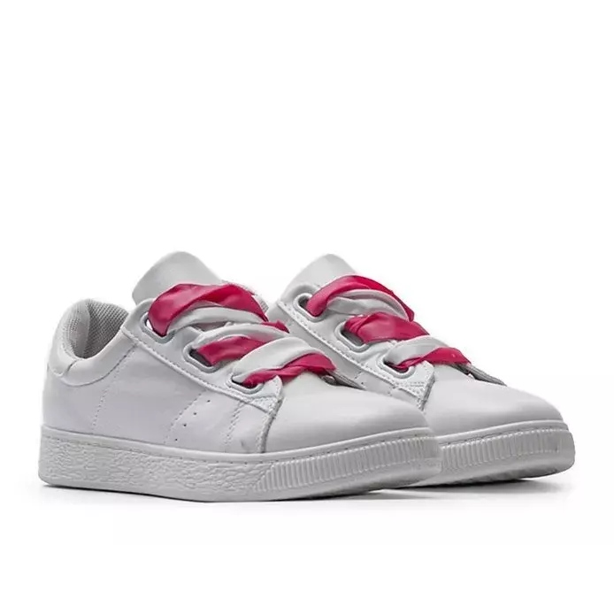 Vita sneakers med Sabine rosetter 1