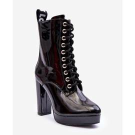 Svarta Lolis högklackade stövlar 1