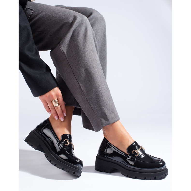 Shelovet loafers i lack med tjocka sulor svart 1