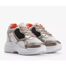 Vit och guld kile sneakers Alexandra gyllene 2