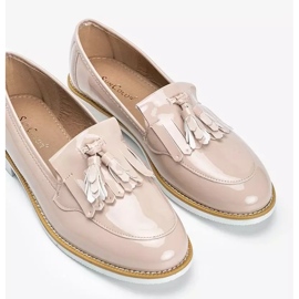 Beige lackade skor med Lorena -fransar 1