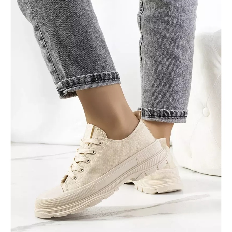 Beige sneakers med tjock Beat-sula 2