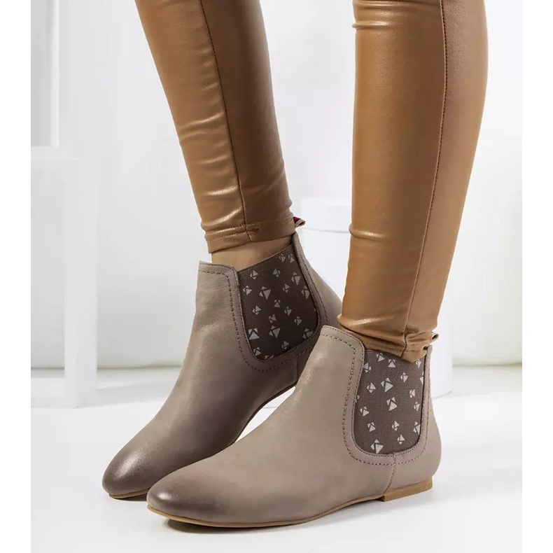 Lucciano grå matta slip-on stövlar beige 1