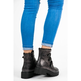 Betler Arbetare med spännen grå 1