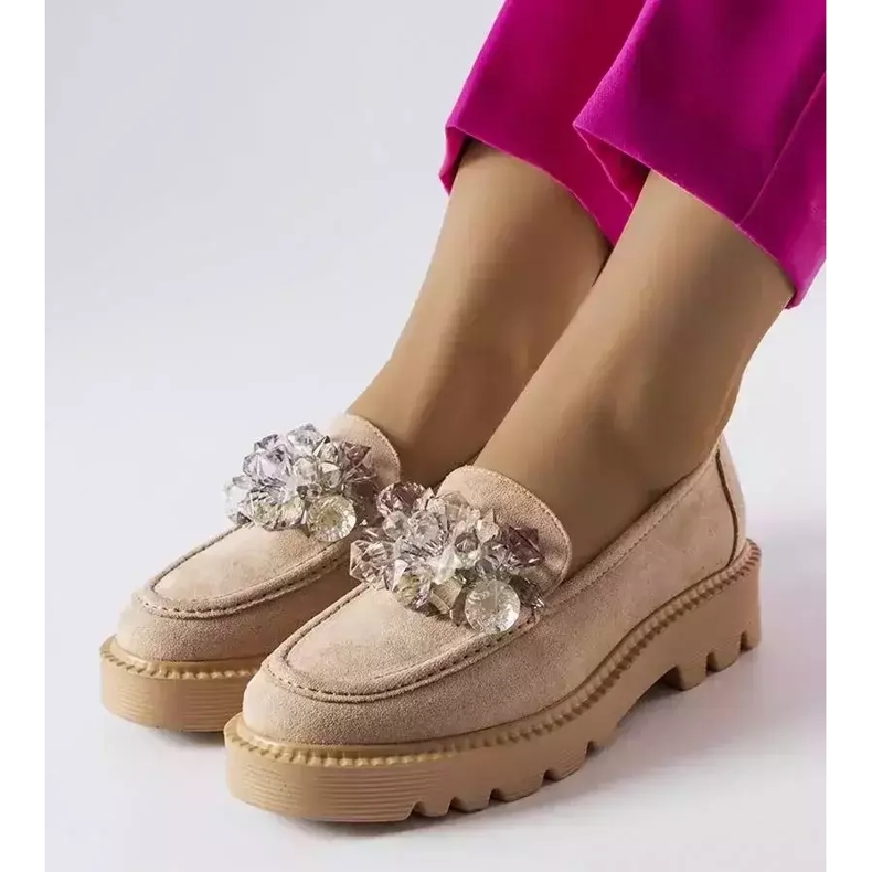 Venezia Beige loafers dekorerade med Vinceza-kristaller 1