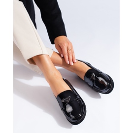 Patentsvarta lågkilskor från Shelovet 1