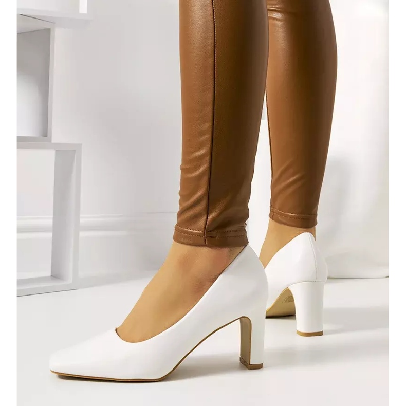 Vita Graves pumps för kvinnor ecru 1