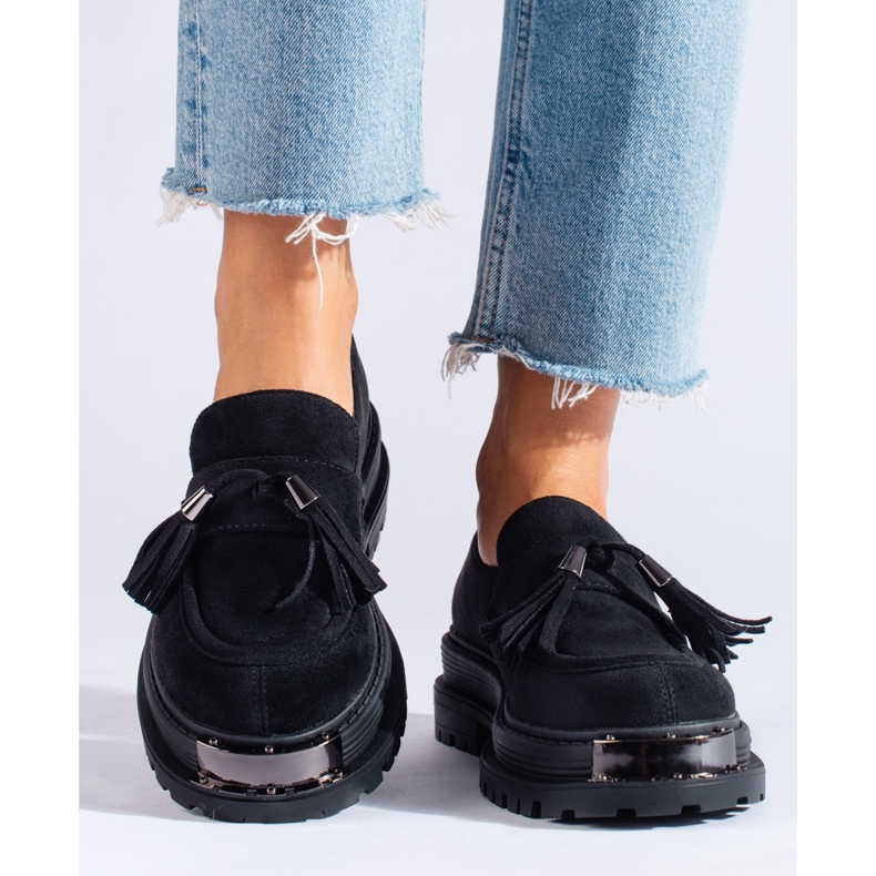 Tofsloafers i svart mocka från Shelovet 1